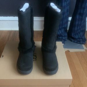 UGG Sunburst Tall Black - size 8